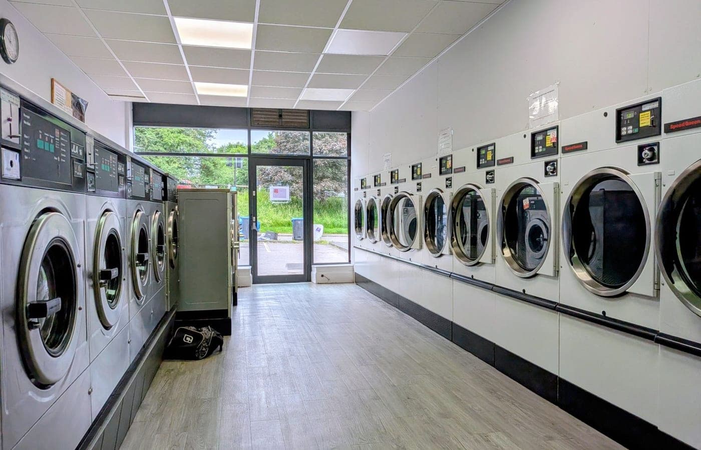 Representative full-service laundromat photograph; no pictured business is for sale